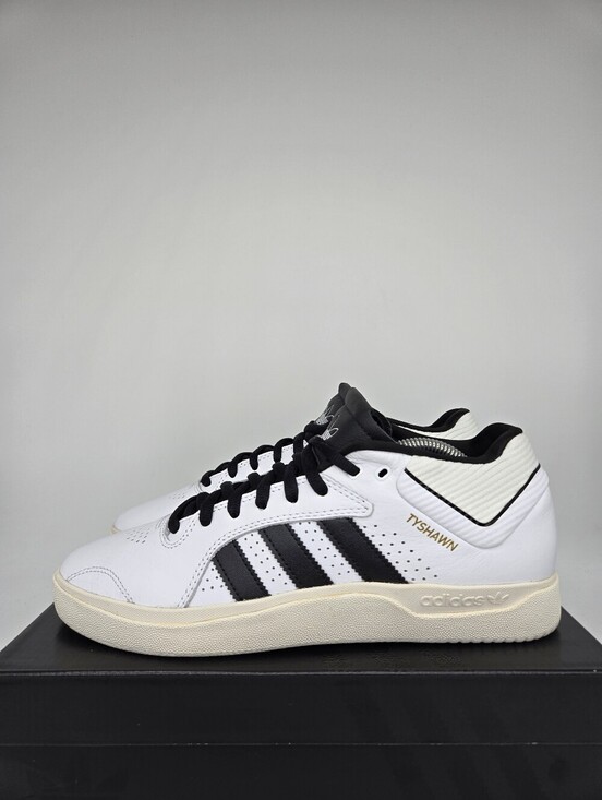 adidas Men\'s Tyshawn Mid JQ1134 Core Black Cloud White Shoes Size 11 main image 4